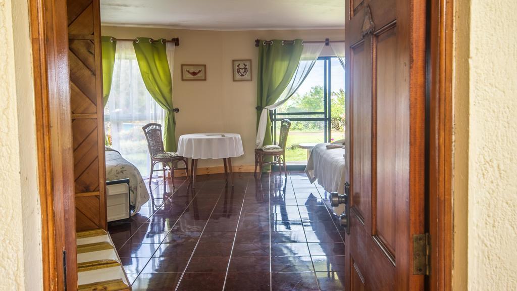 O'Tai Hotell Hanga Roa Exteriör bild